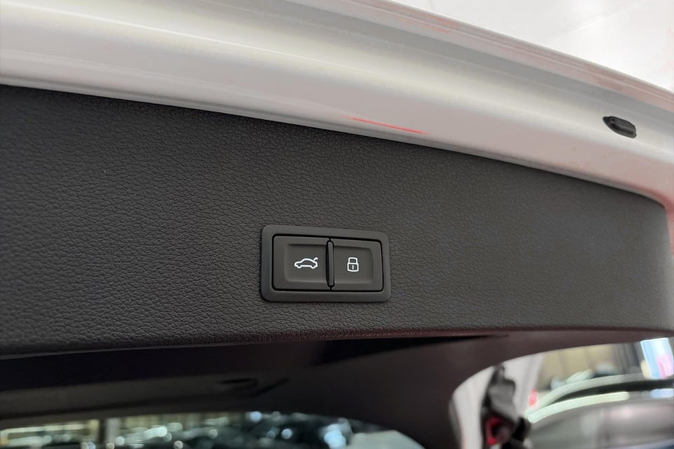 Audi Q2 35 TFSi Prestige S-tr. 5d