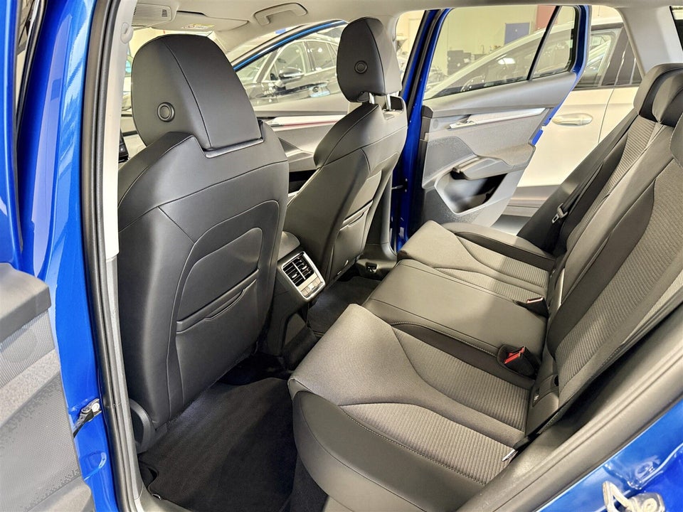 Skoda Enyaq 80 iV Loft 5d