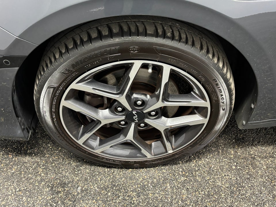 Kia Ceed 1,6 PHEV Upgrade Premium SW DCT 5d