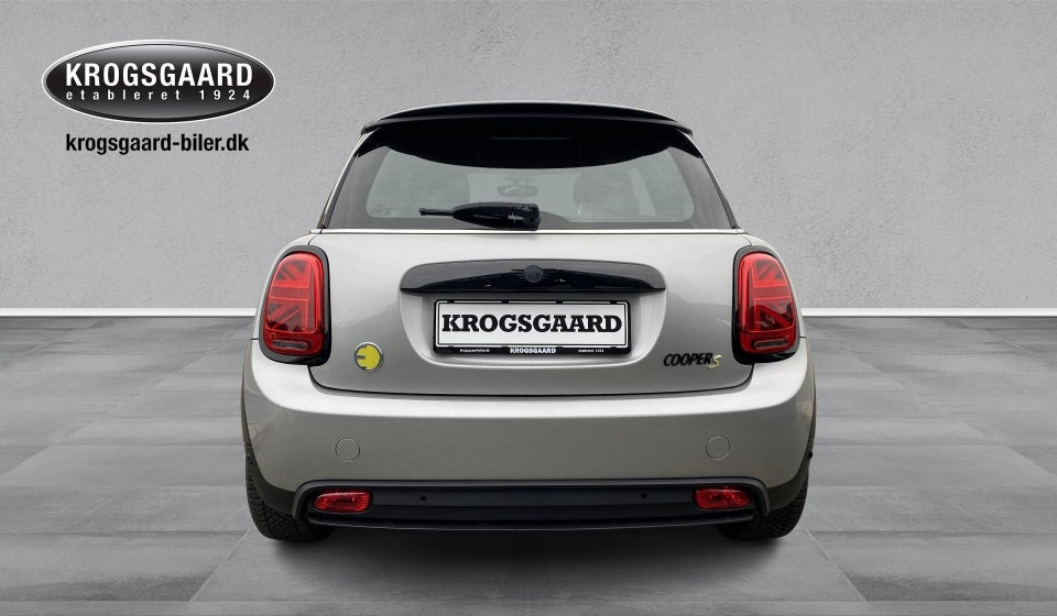 MINI Cooper SE Classic Trim 3d