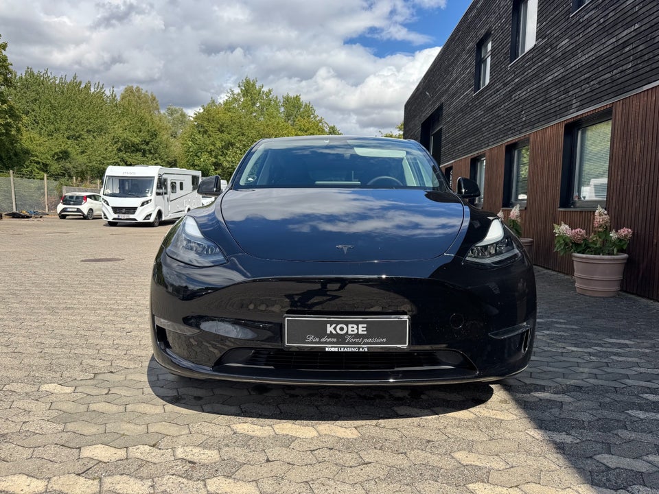 Tesla Model Y Long Range AWD 5d