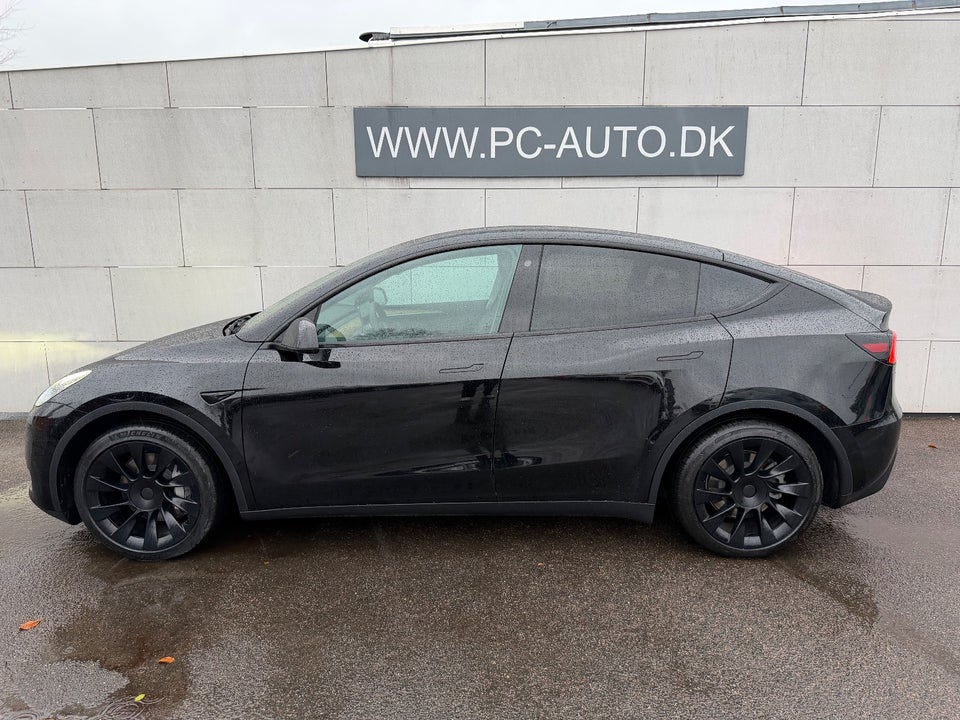 Tesla Model Y RWD 5d