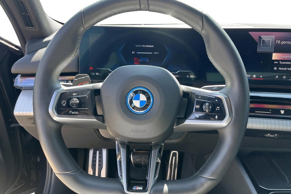 BMW i5 eDrive40 M-Sport 4d