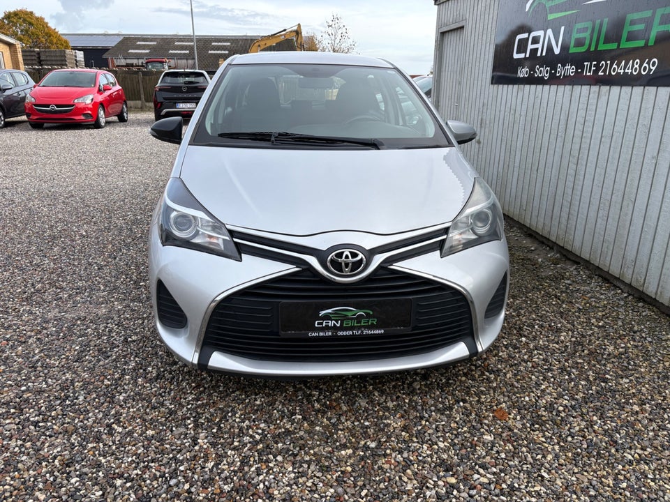 Toyota Yaris 1,0 VVT-i T2 5d