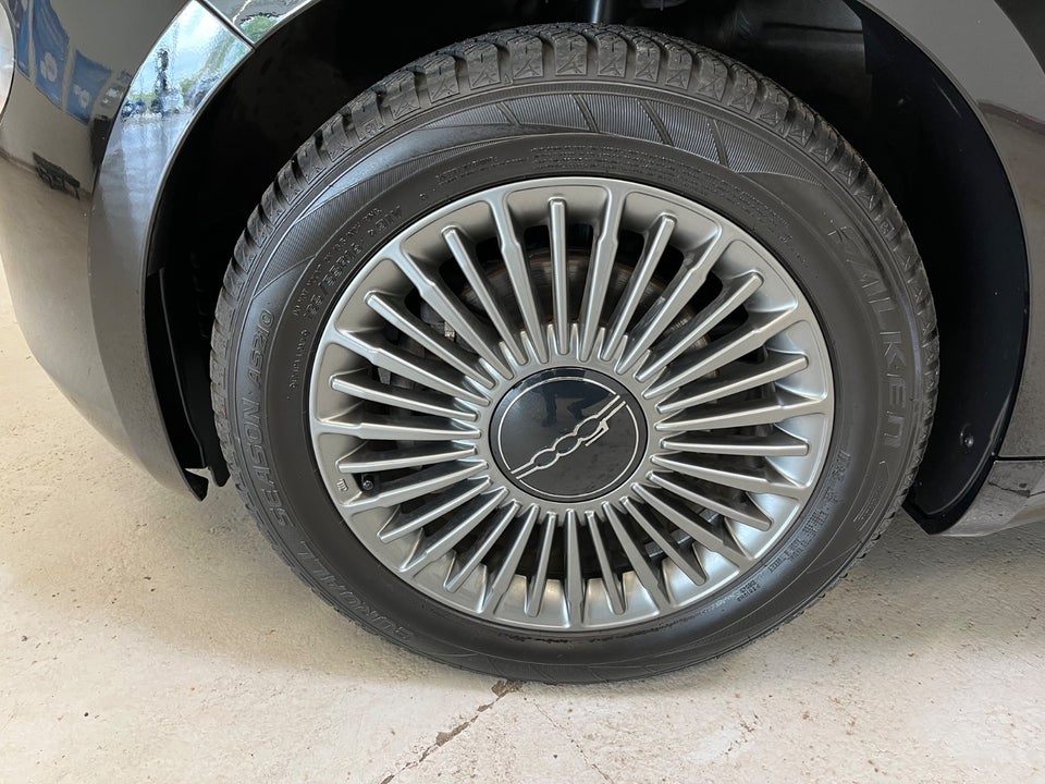 Fiat 500e 42 Icon 3d