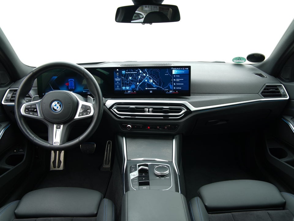 BMW 330e 2,0 Touring M-Sport aut. 5d