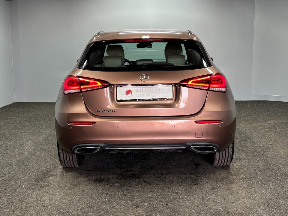 Mercedes A250 e 1,3 Progressive aut. 5d