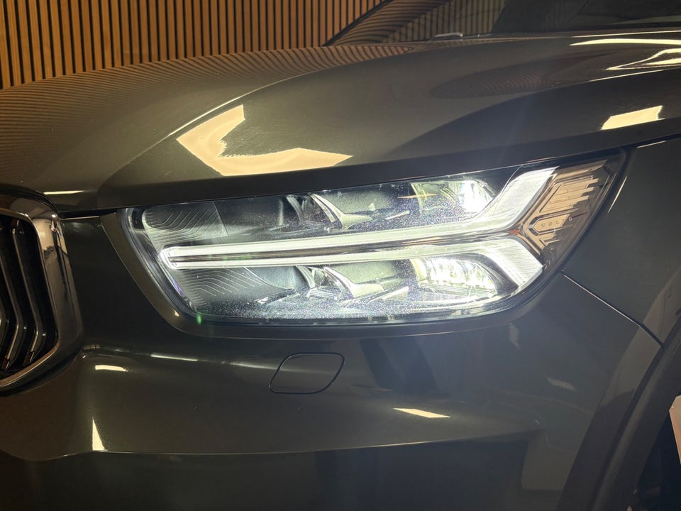 Volvo XC40 2,0 T5 247 Inscription aut. AWD 5d