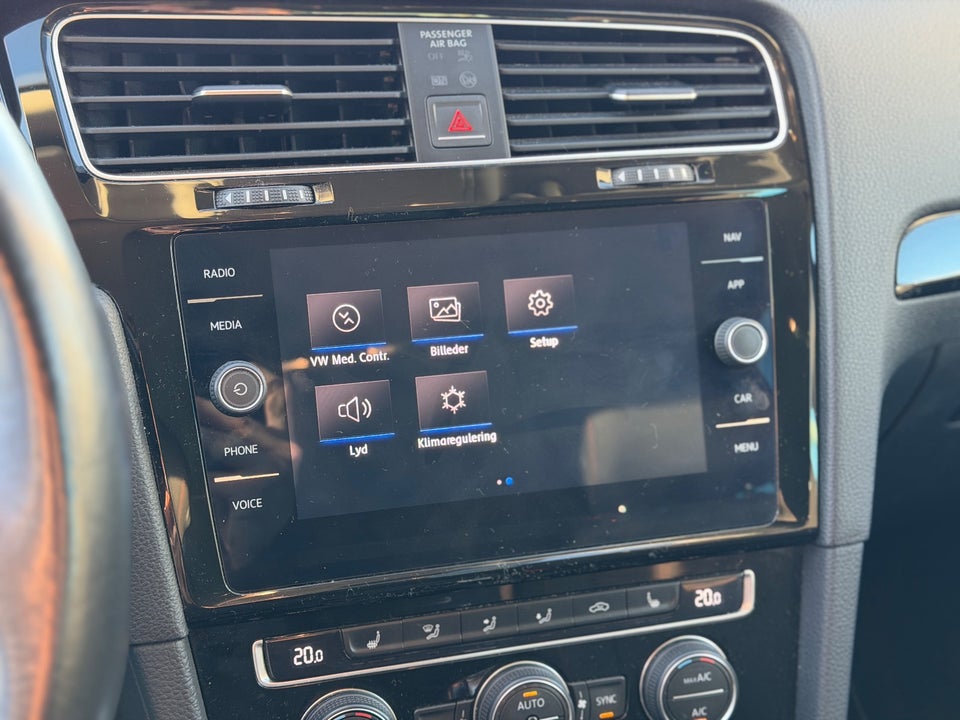 VW Golf VII 1,5 TSi 130 Highline Variant 5d