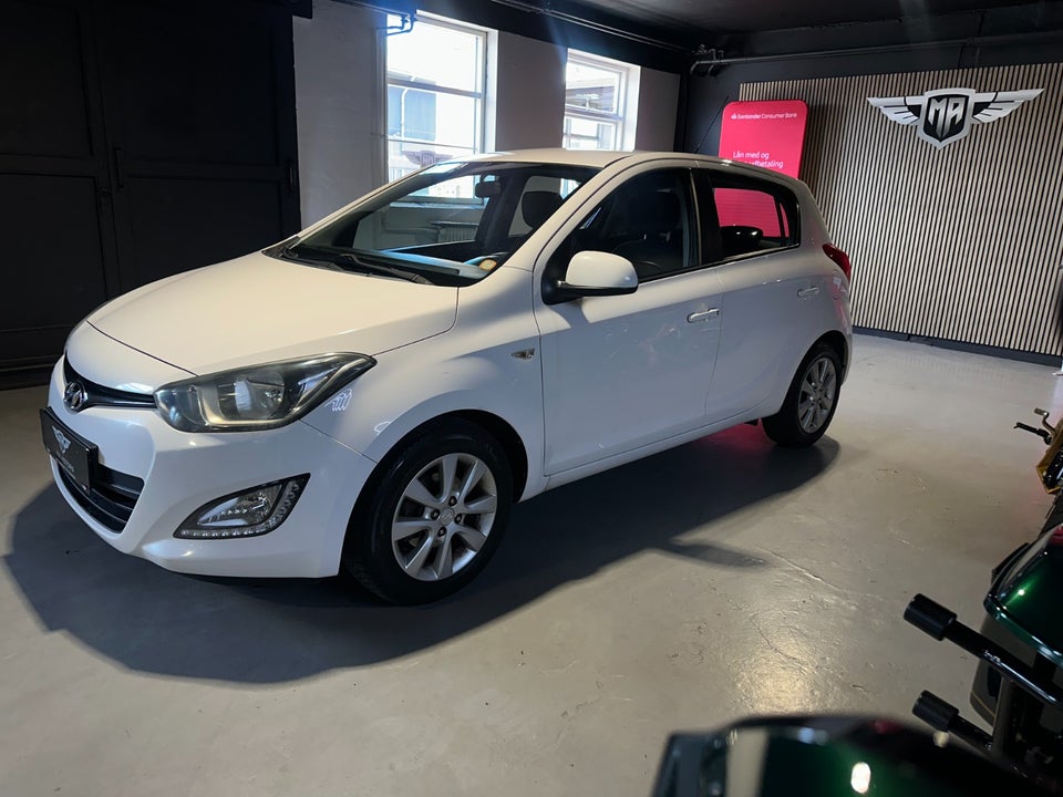 Hyundai i20 1,25 Classic XTR 5d