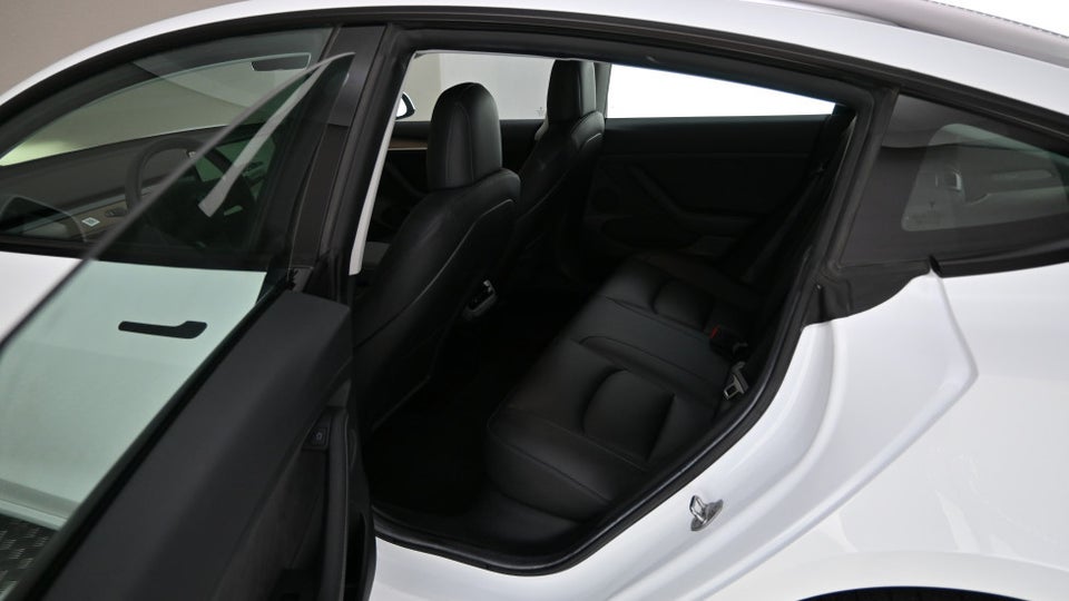 Tesla Model 3 Performance AWD 4d