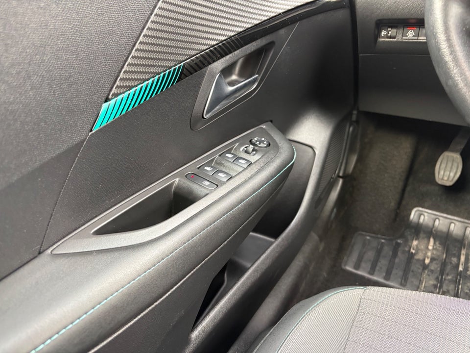 Peugeot 208 1,2 PureTech 100 Allure Grand 5d