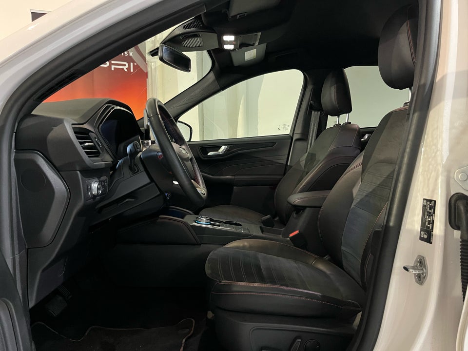 Ford Kuga 2,5 PHEV ST-Line X CVT 5d