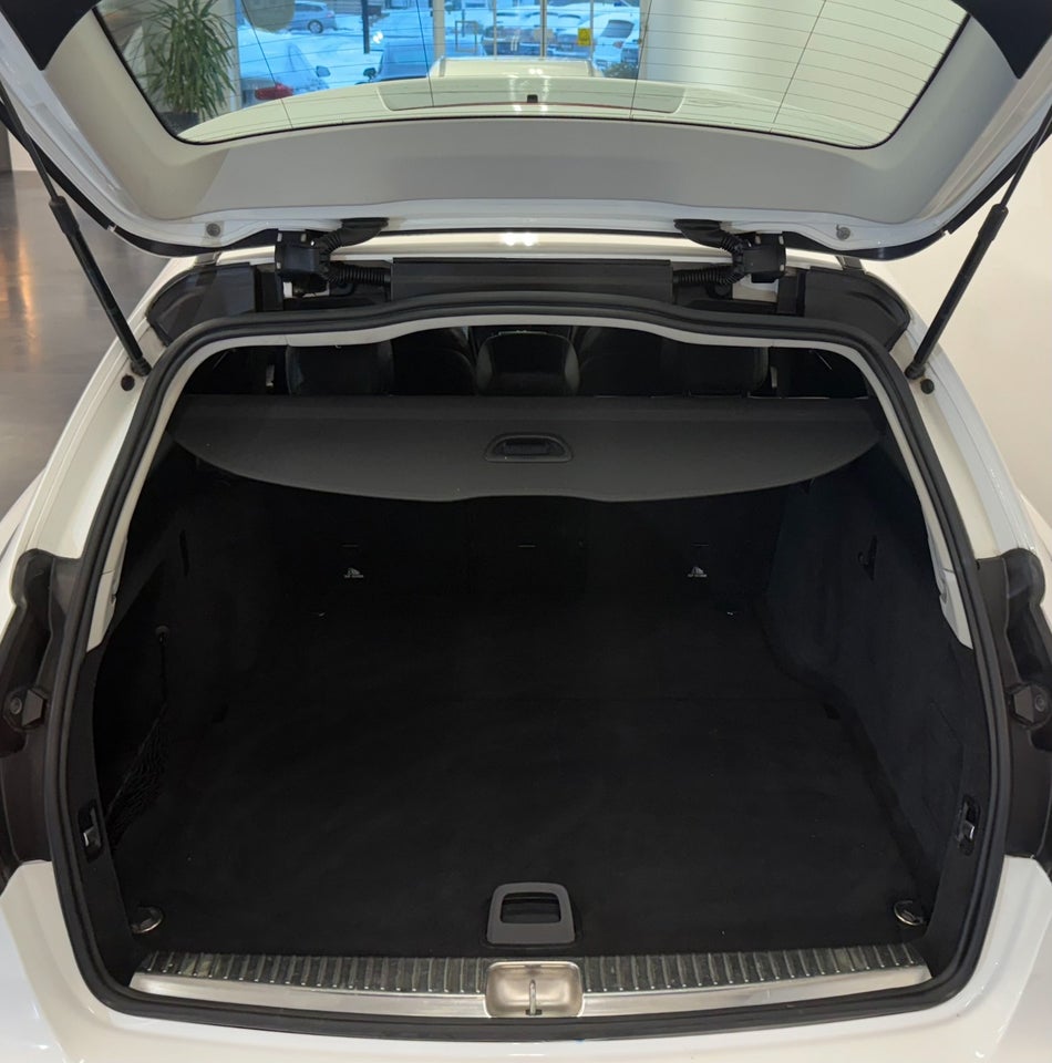 Mercedes C200 d 2,2 Avantgarde stc. aut. 5d