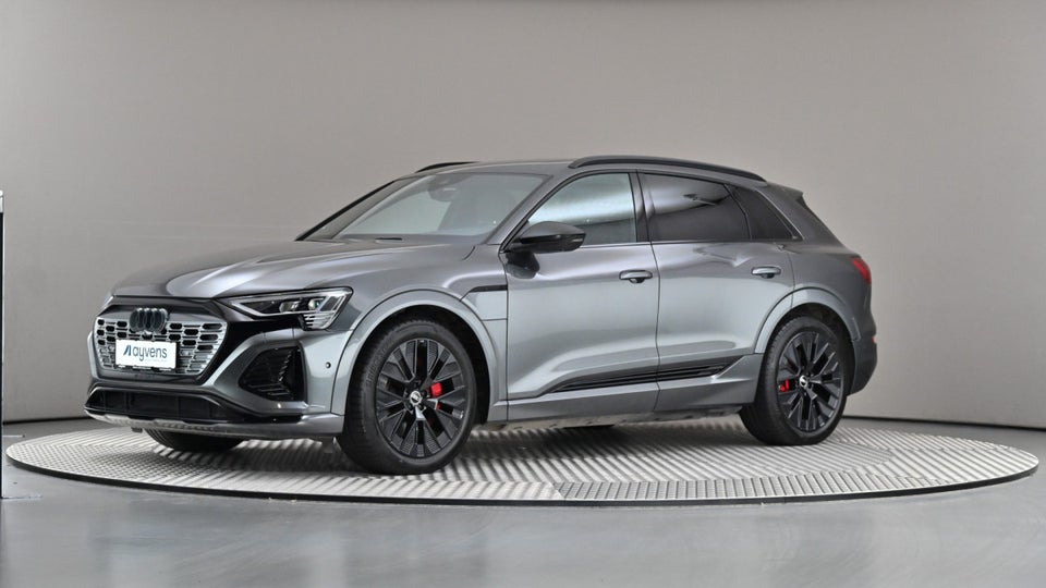 Audi Q8 e-tron 55 S-line quattro 5d
