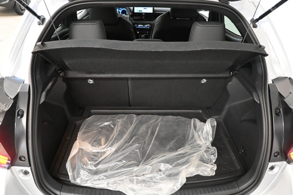 Toyota Yaris 1,5 Hybrid Executive e-CVT 5d