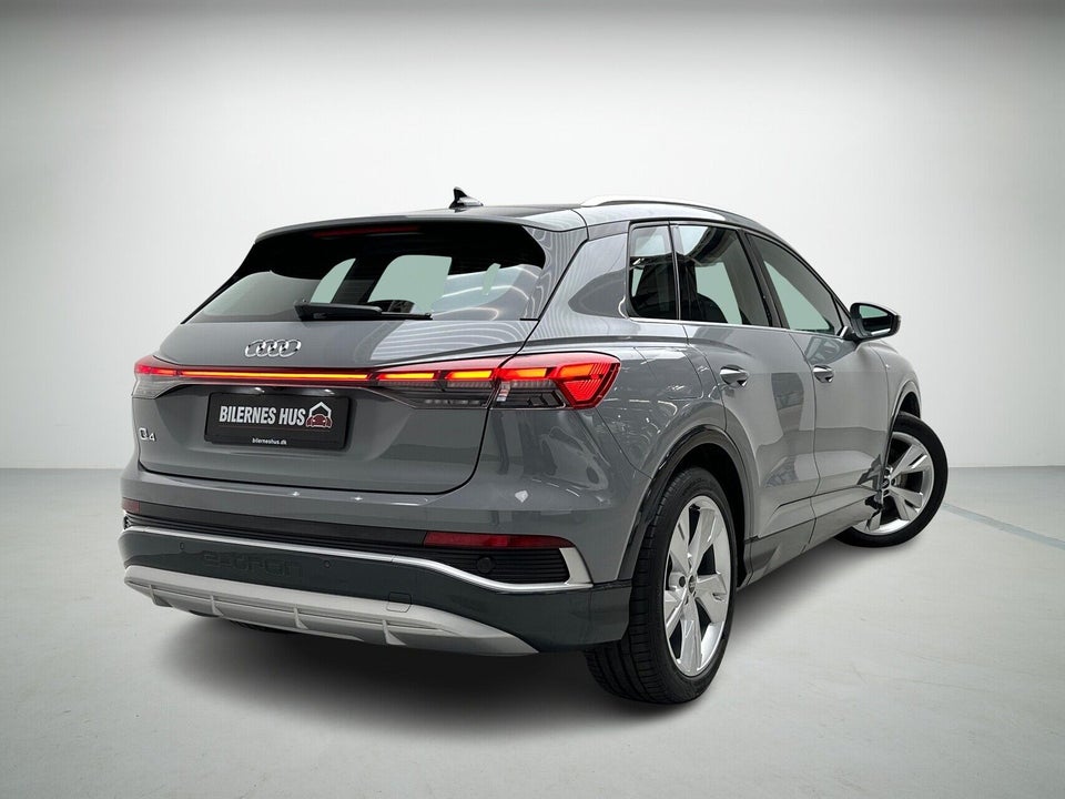 Audi Q4 e-tron 45 S-line 5d