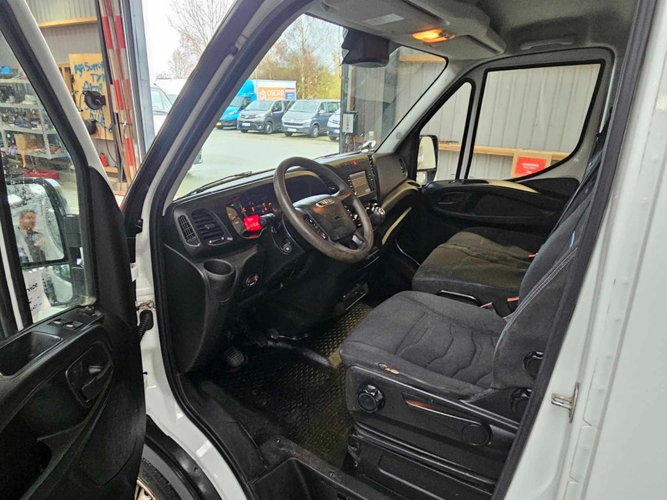 Iveco Daily 3,0 35S17 12m³ Van