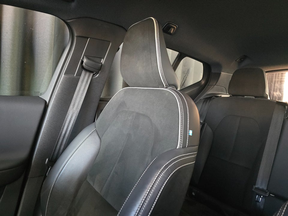 Volvo XC40 P8 ReCharge Twin R-Design 5d