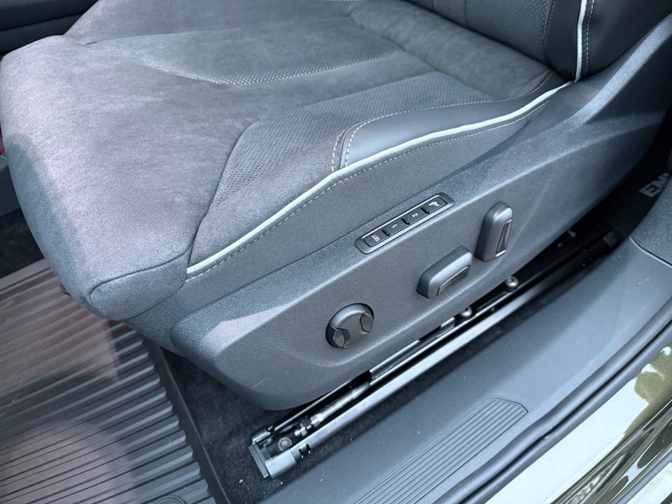 Skoda Enyaq 85 iV Sportline Advanced 5d