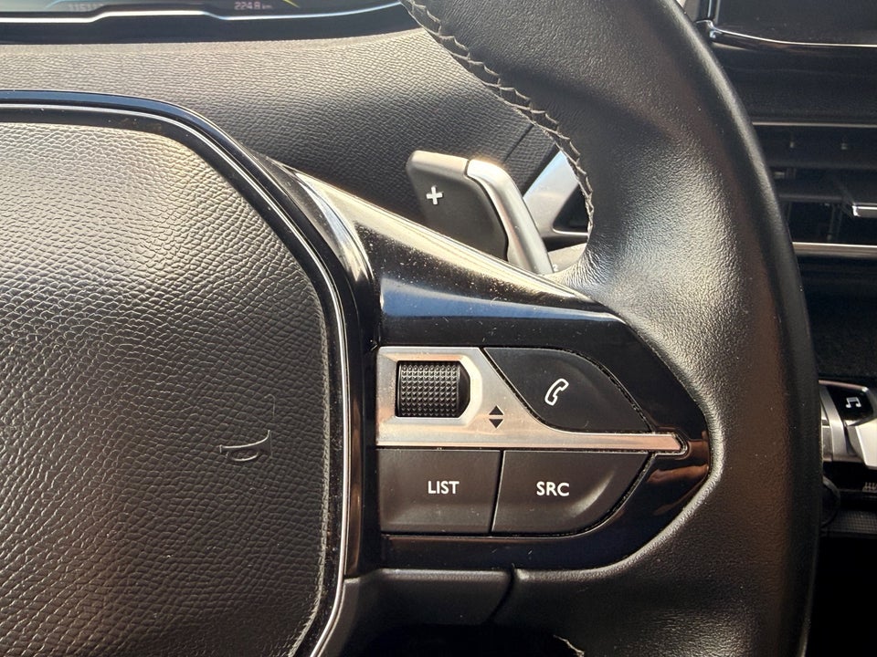Peugeot 3008 1,6 Hybrid Selection Sport EAT8 5d