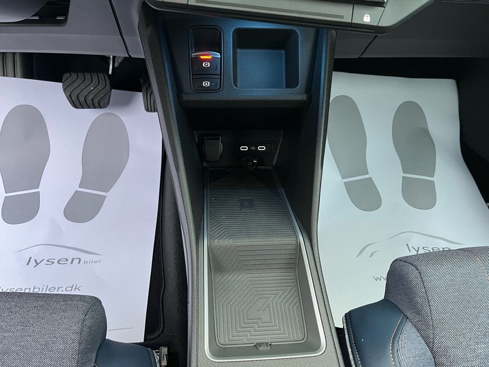 Renault 4 E-Tech 52 Techno 5d