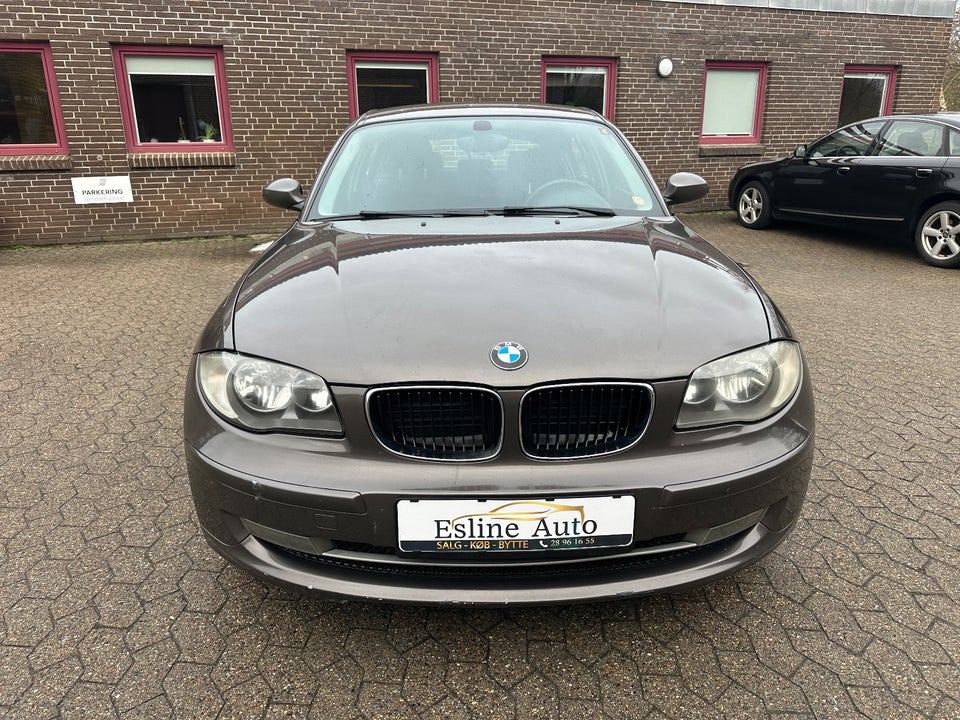 BMW 120i 2,0 Advantage 5d