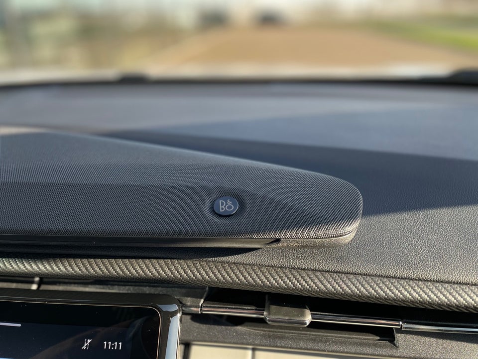 Ford Explorer 82 Premium Extended Range 5d