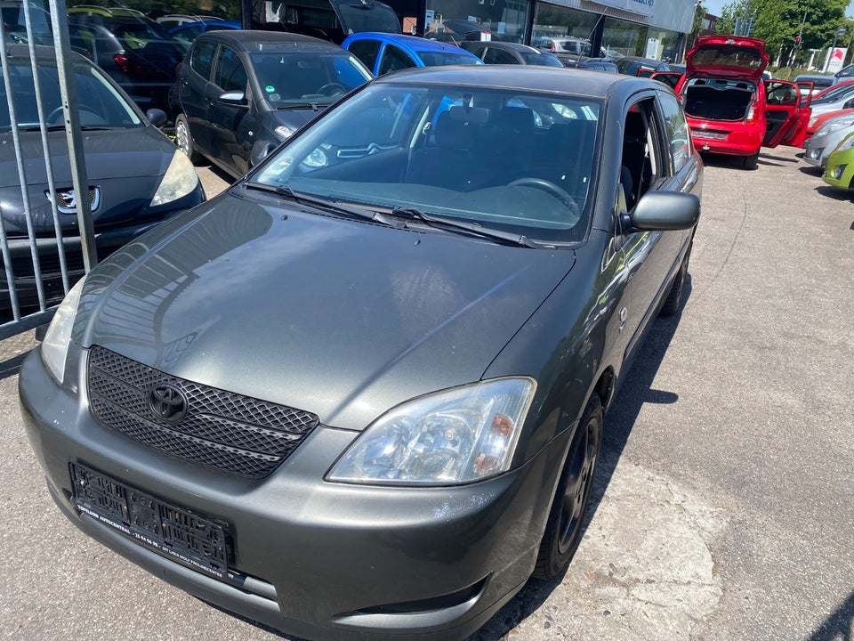 Toyota Corolla 1,4 Terra 3d