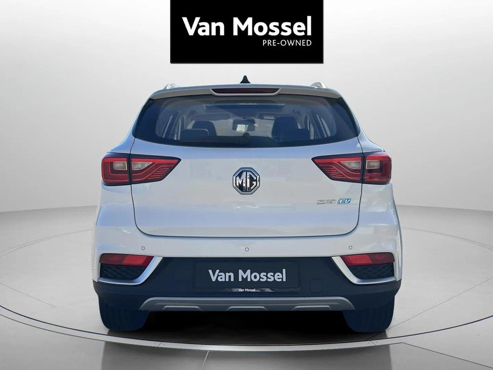 MG ZS EV Luxury 5d