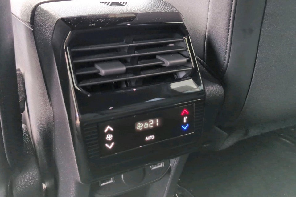 Peugeot e-5008 77 Allure 7prs 5d