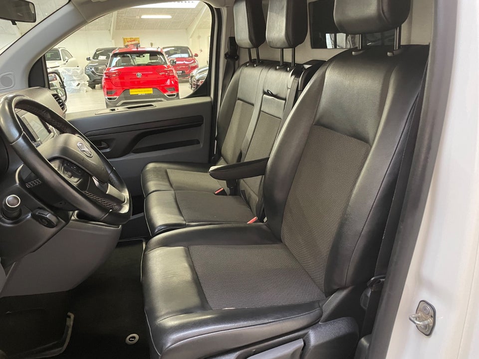 Toyota ProAce 2,0 D 122 Long Comfort Master 5d
