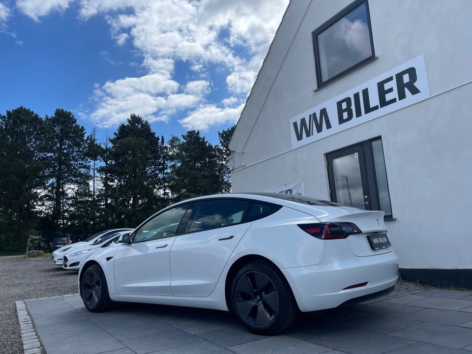 Tesla Model 3 RWD 4d