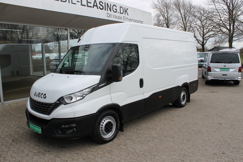 Iveco Daily 2,3 35S14 12m³ Van AG8