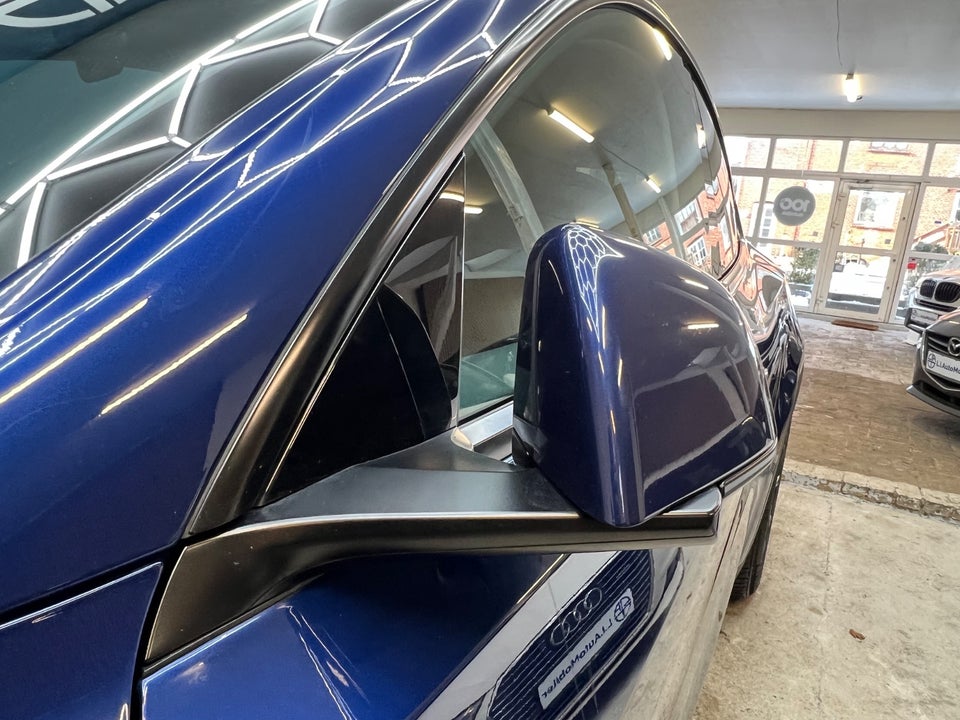 Tesla Model Y Long Range AWD 5d