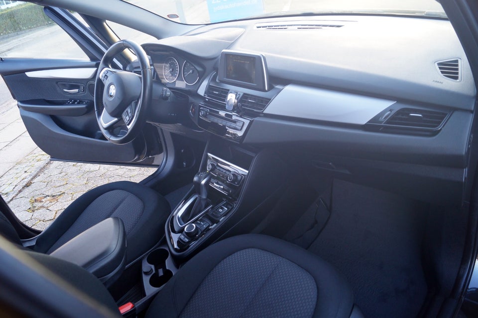BMW 218i 1,5 Active Tourer Advantage aut. 5d