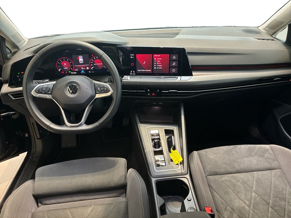 VW Golf VIII 1,5 eTSi 150 Style Variant DSG 5d