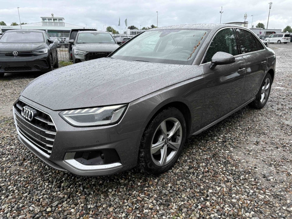 Audi A4 40 TFSi Advanced Prestige Tour plus S-tr. 4d