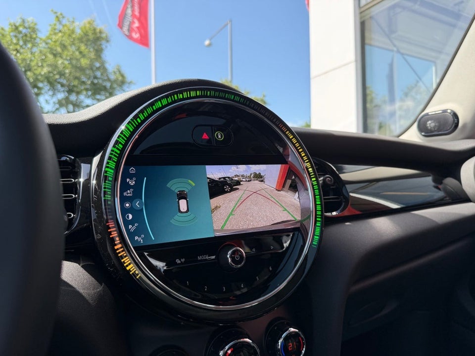 MINI Cooper SE Classic Trim 3d