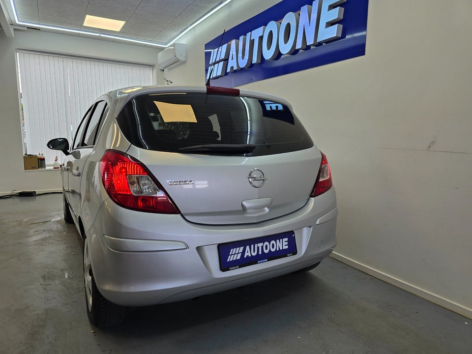Opel Corsa 1,2 16V Cool 5d