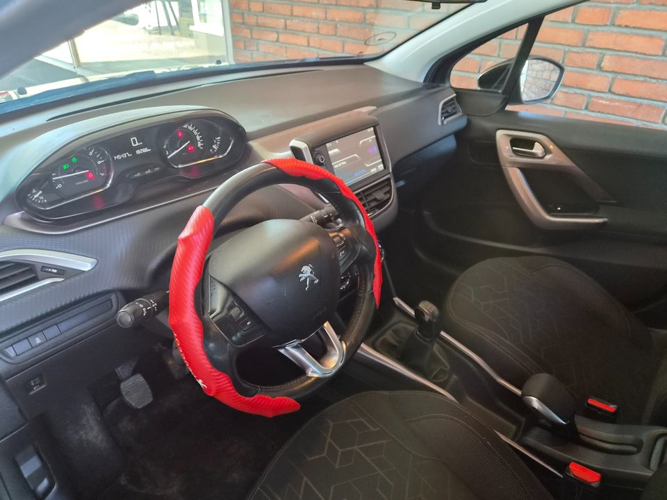 Peugeot 2008 1,2 VTi 82 Active 5d