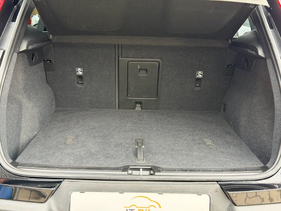 Volvo XC40 ReCharge Core 5d