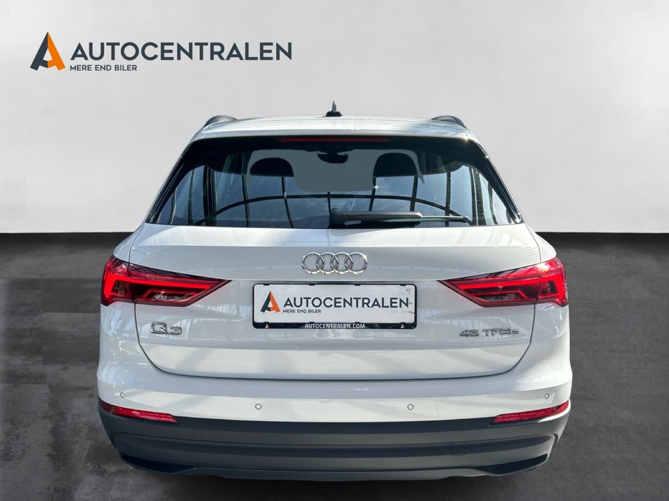 Audi Q3 45 TFSi e Attitude plus S-tr. 5d