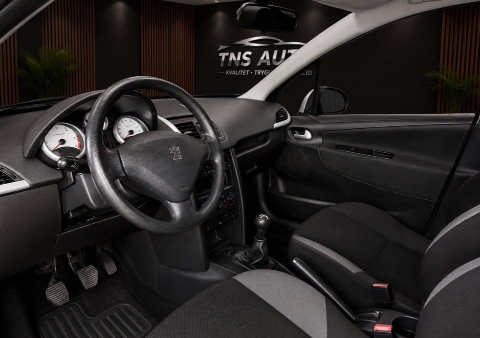 Peugeot 207 1,6 HDi 90 Comfort+ 5d