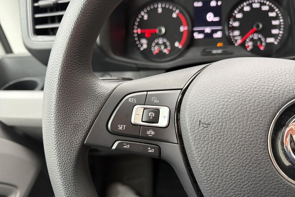 VW Crafter 35 2,0 TDi 177 Kassevogn L3H3 aut.