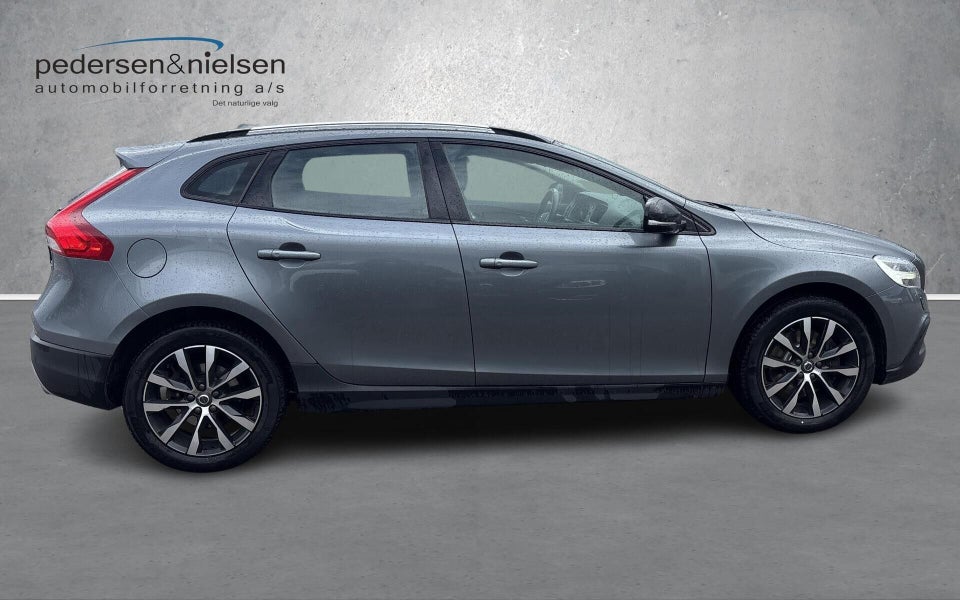 Volvo V40 CC 1,5 T3 152 Dynamic Edition aut. 5d