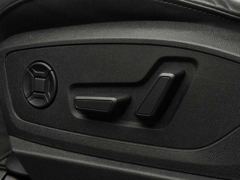 Audi Q8 e-tron 55 S-line Sportback quattro 5d