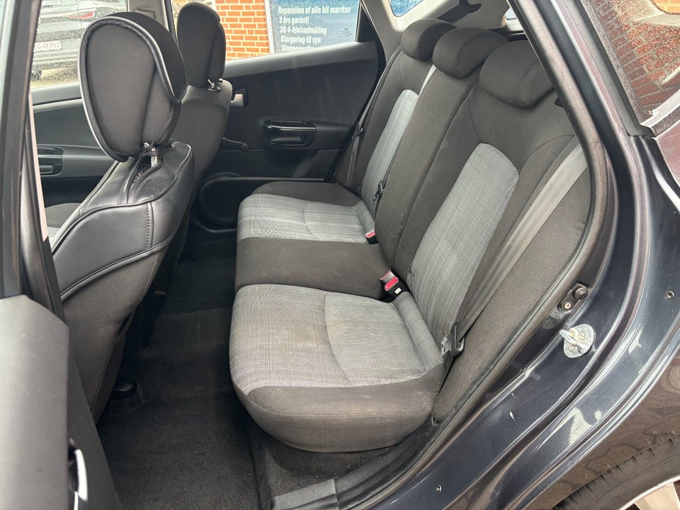 Kia Ceed 1,6 CRDi 128 Exclusive Fashion SW 5d