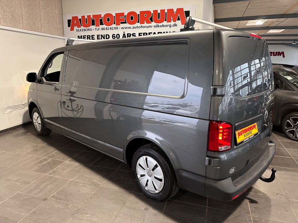 VW Transporter 2,0 TDi 150 Kassevogn DSG lang