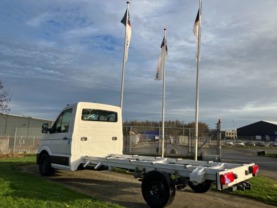 MAN TGE 2,0 3.160 Chassis L4 aut. RWD